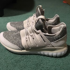 Adidas Tubular Radial